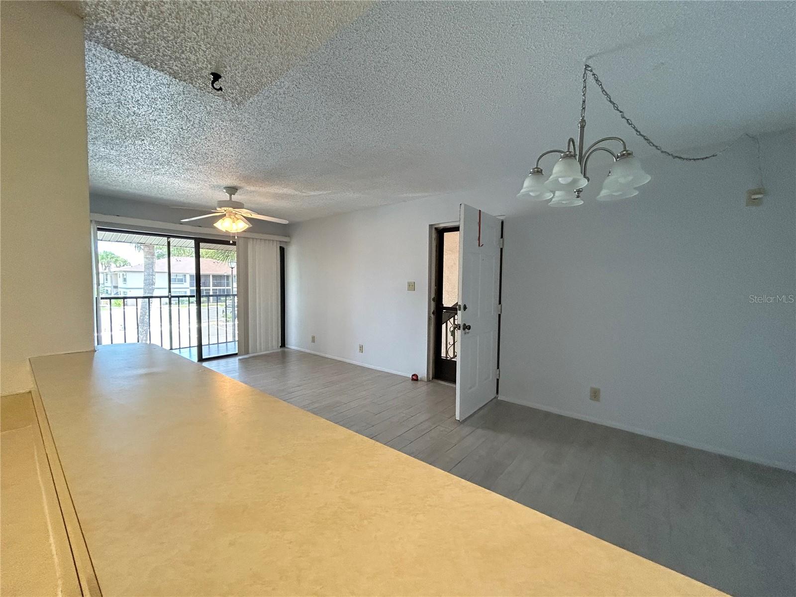 OAKS IV - Residential