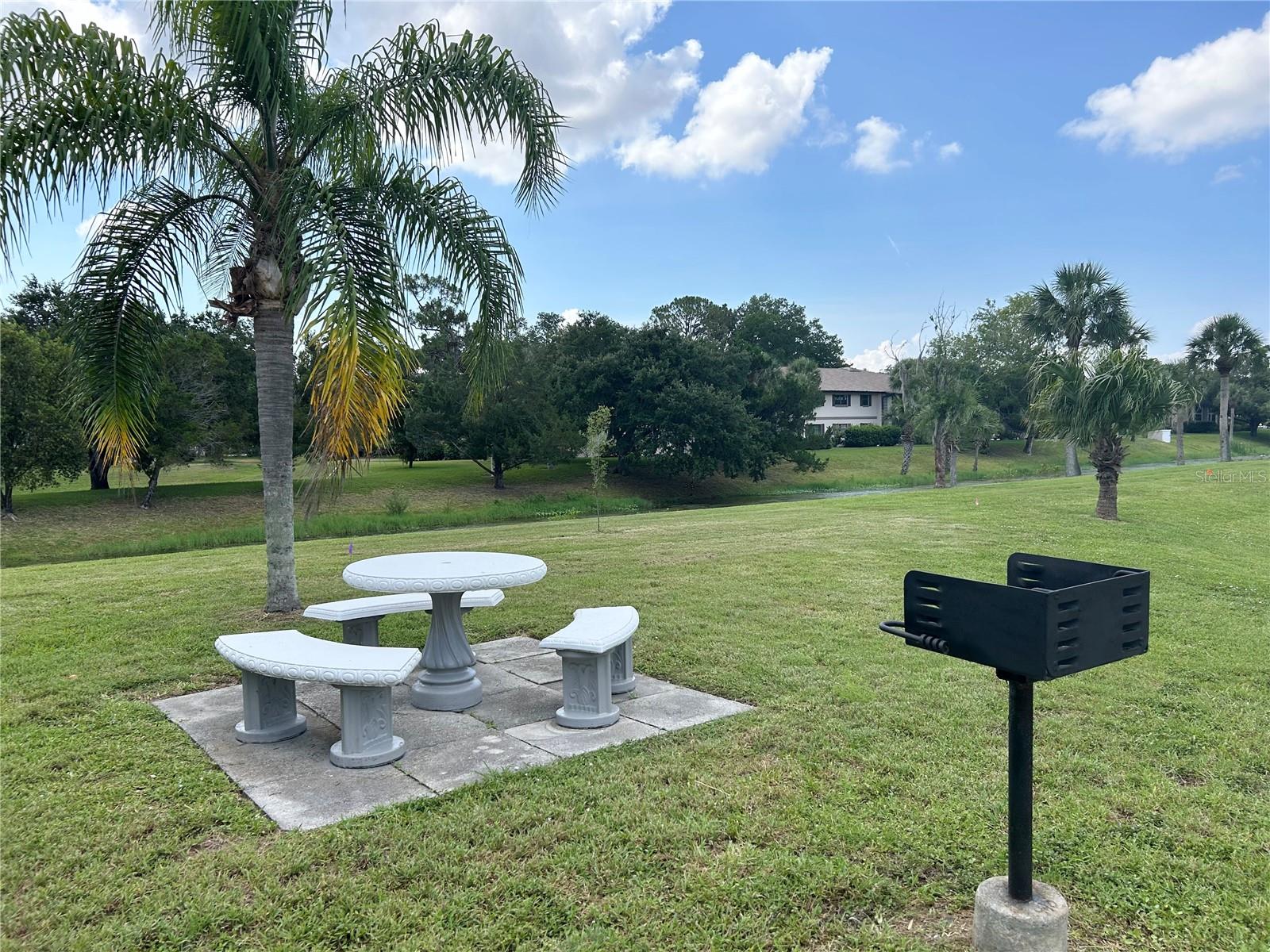 OAKS IV - Residential