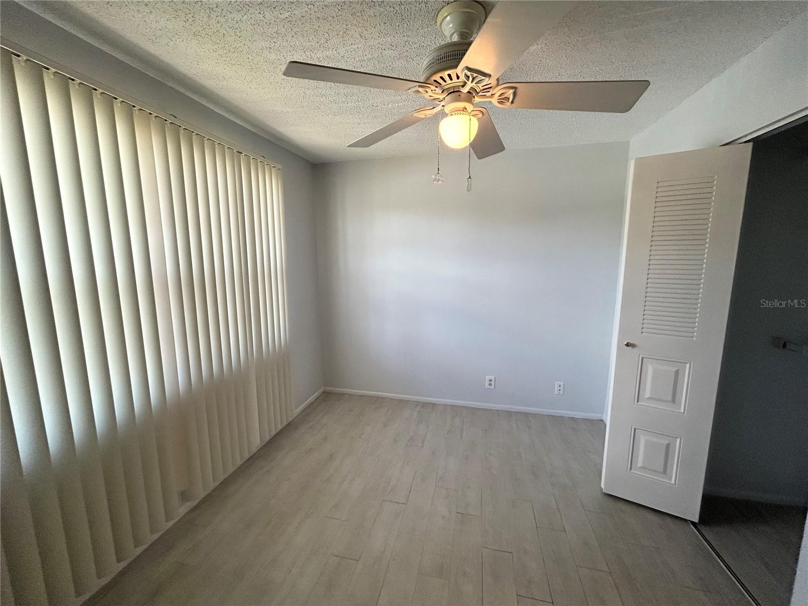 OAKS IV - Residential