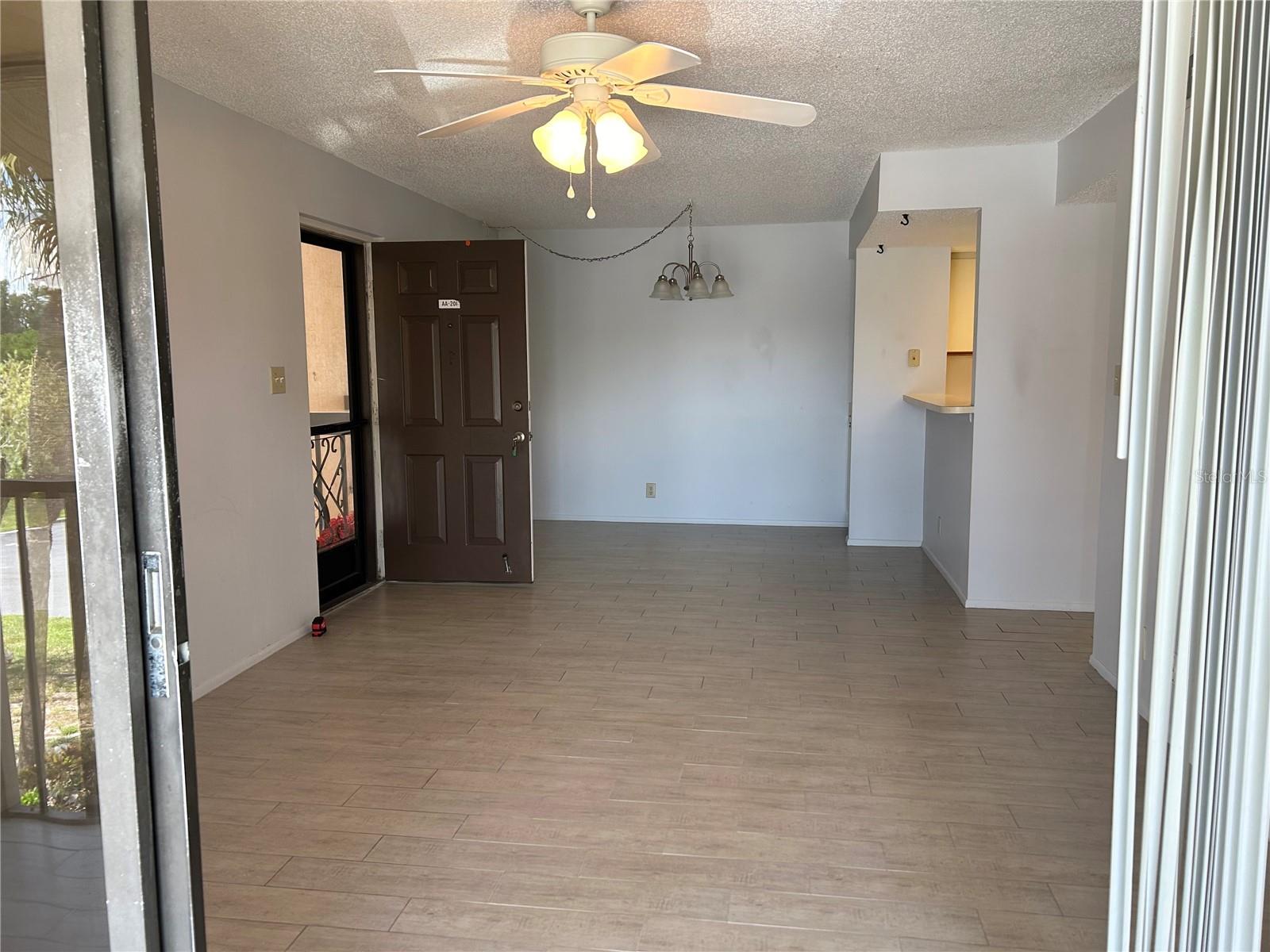 OAKS IV - Residential