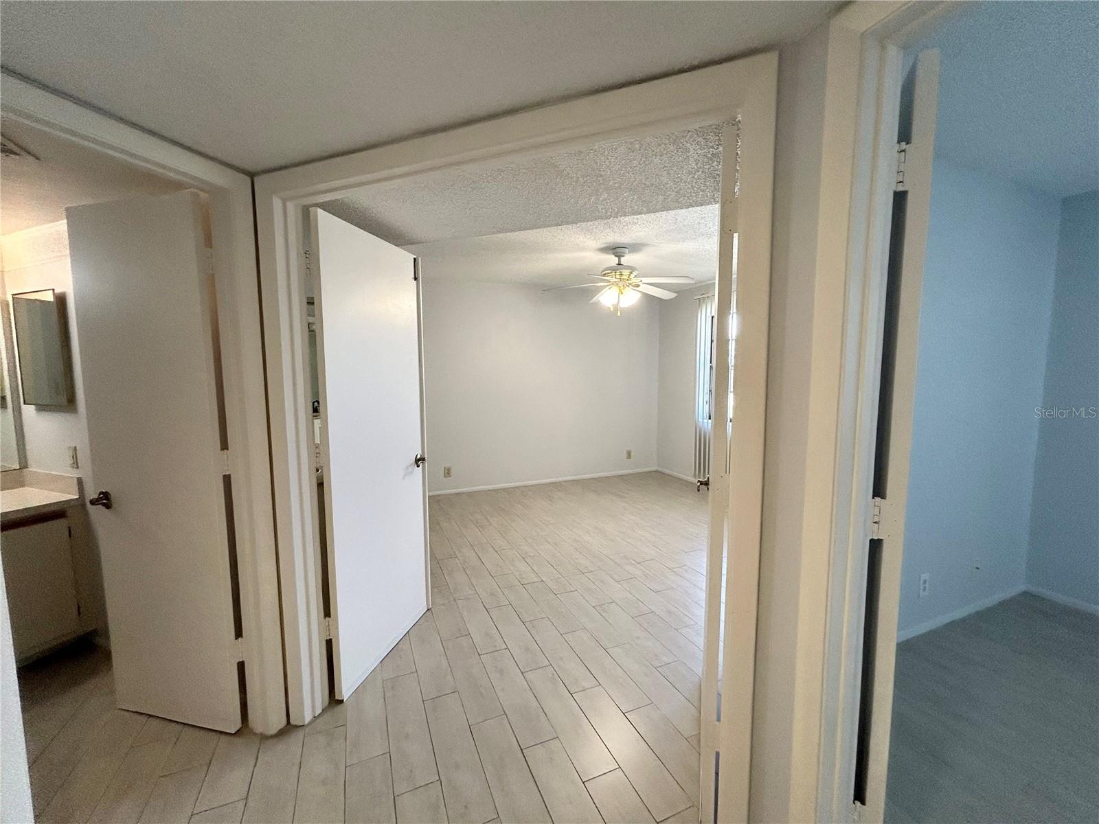 OAKS IV - Residential