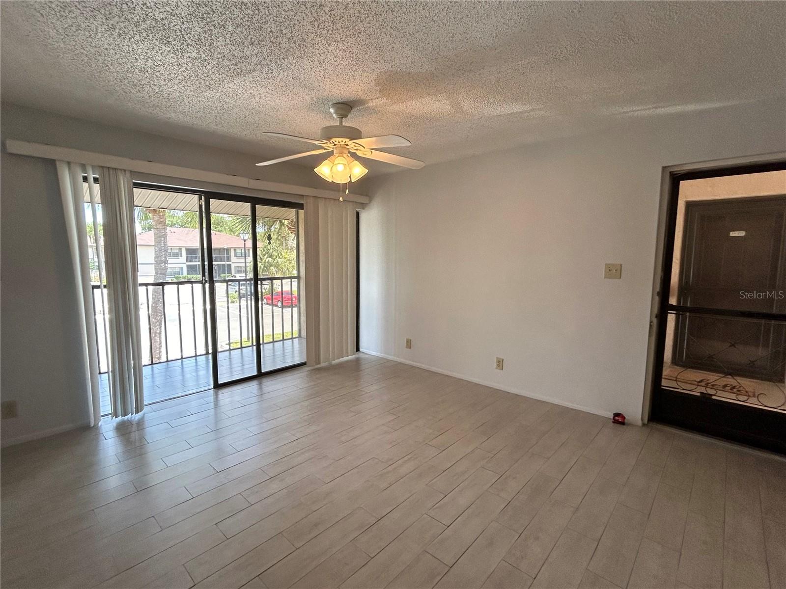 OAKS IV - Residential