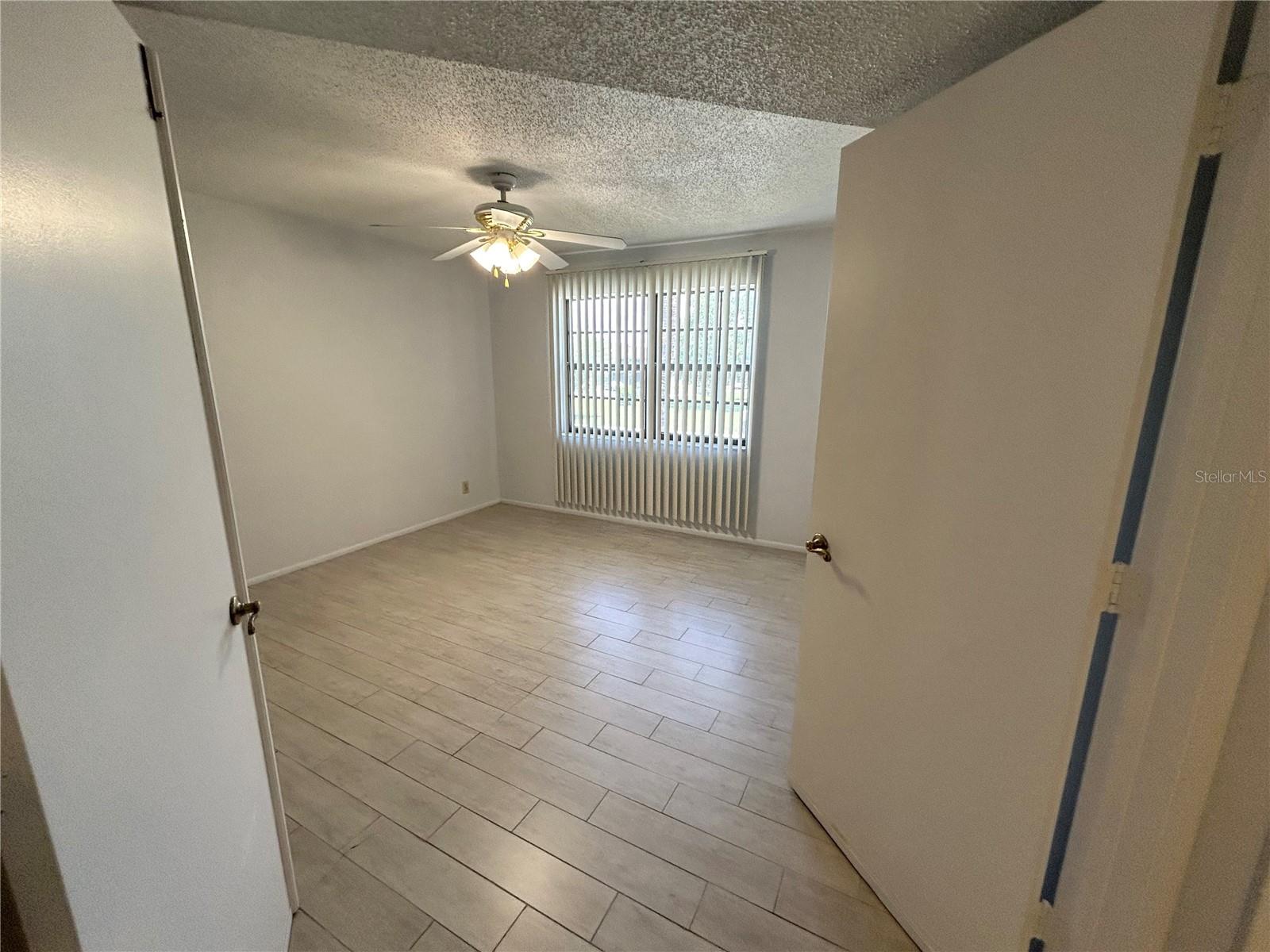 OAKS IV - Residential