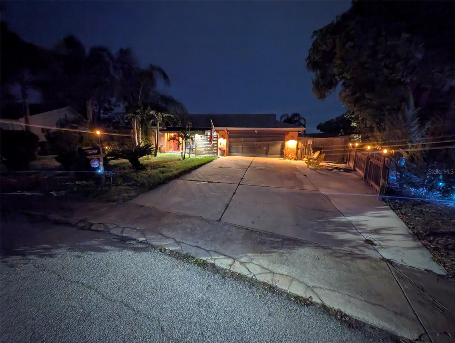 BEACON SQUARE - Residential