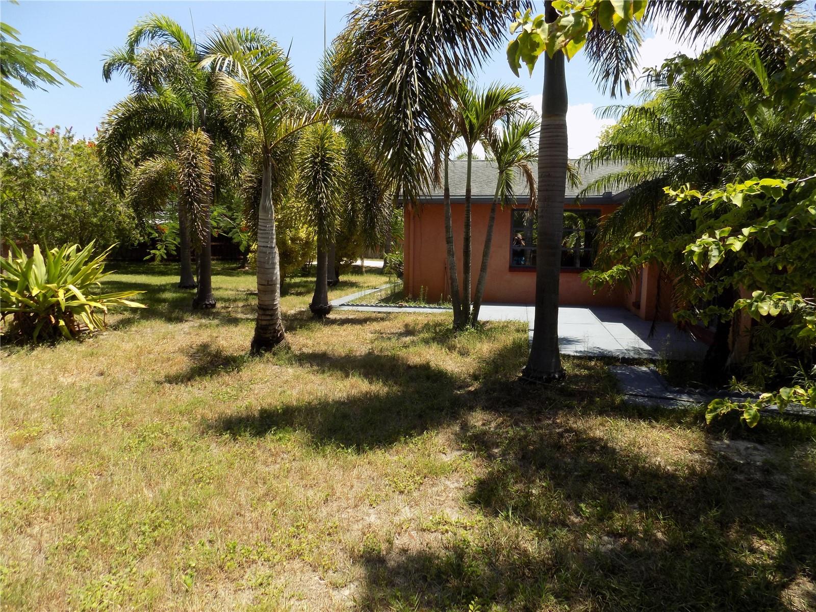 BEACON SQUARE - Residential