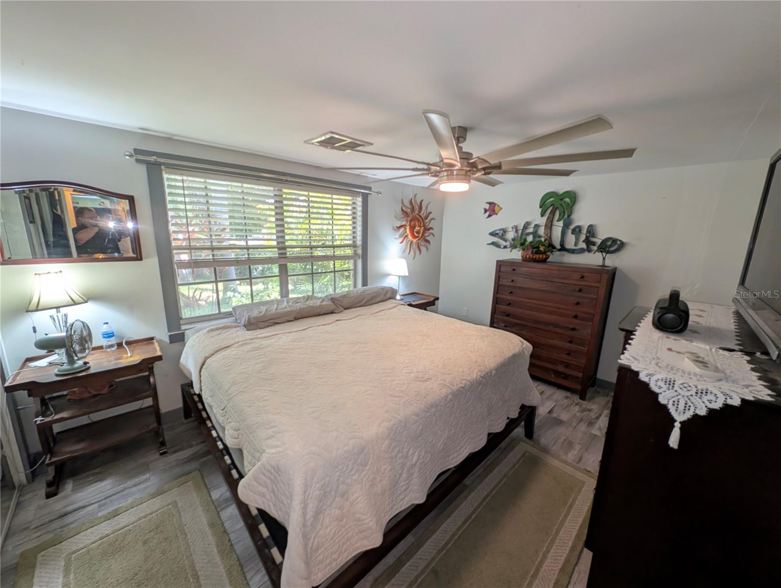 BEACON SQUARE - Residential