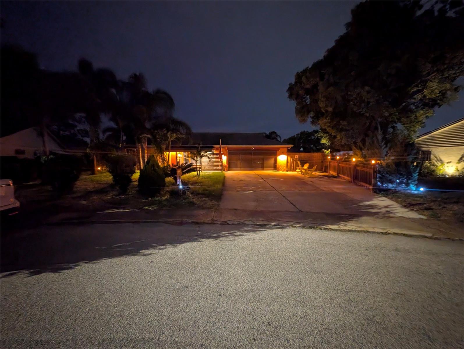 BEACON SQUARE - Residential