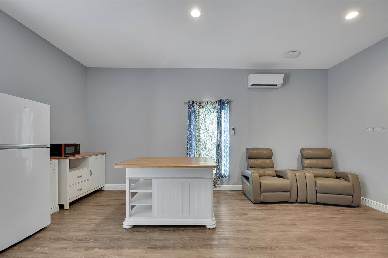 OAKWOOD ACRES - Residential
