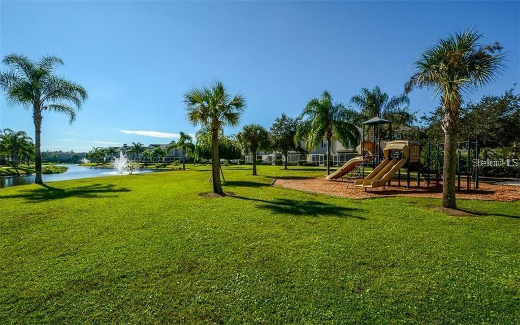 CAROLINA LANDINGS AT UNIV PLACE CONDO B - Residential