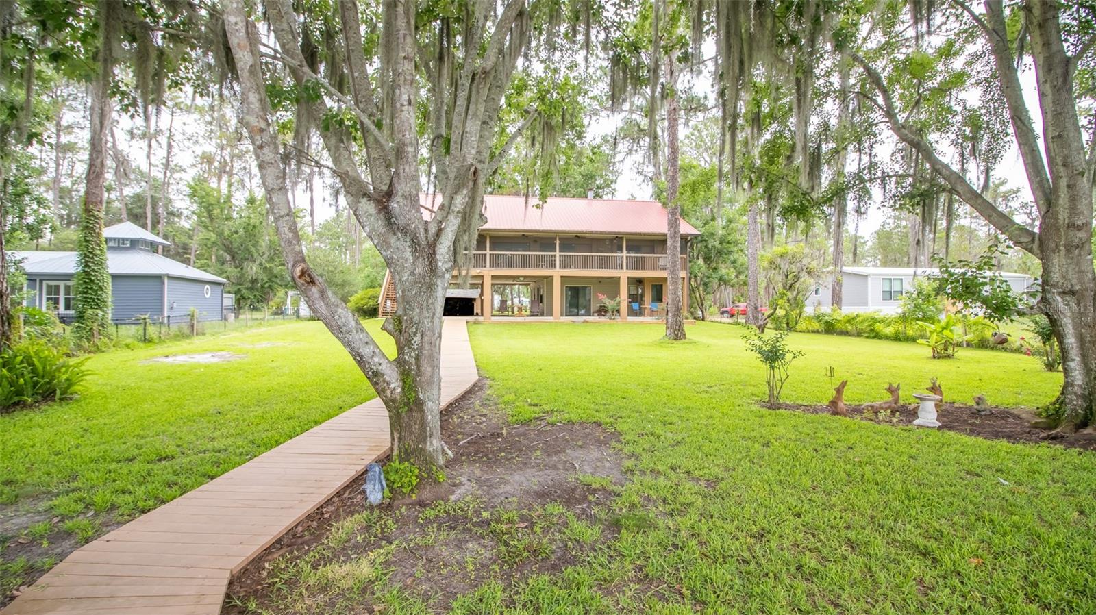 STAR LAKE FOREST - Residential