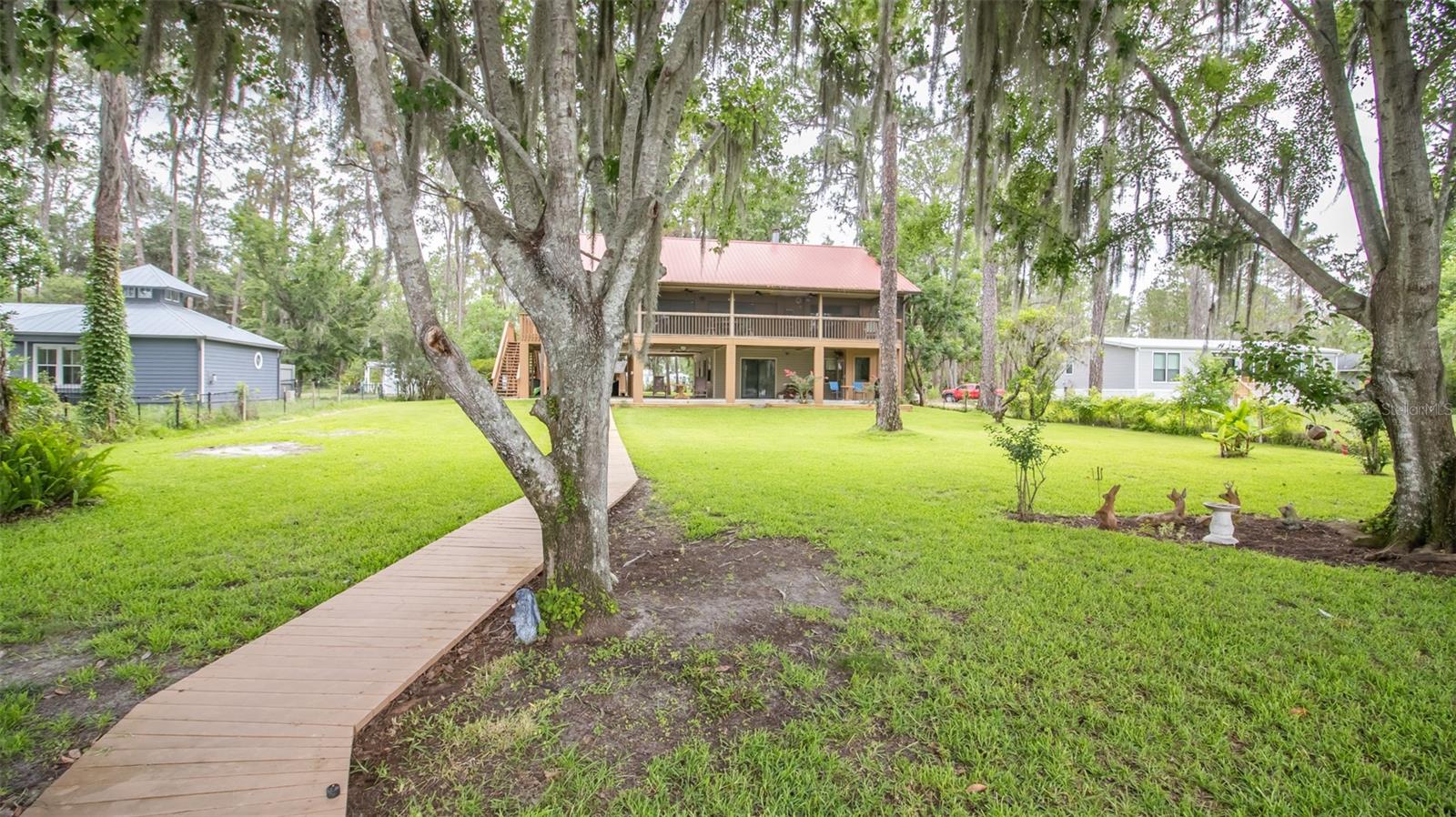 STAR LAKE FOREST - Residential