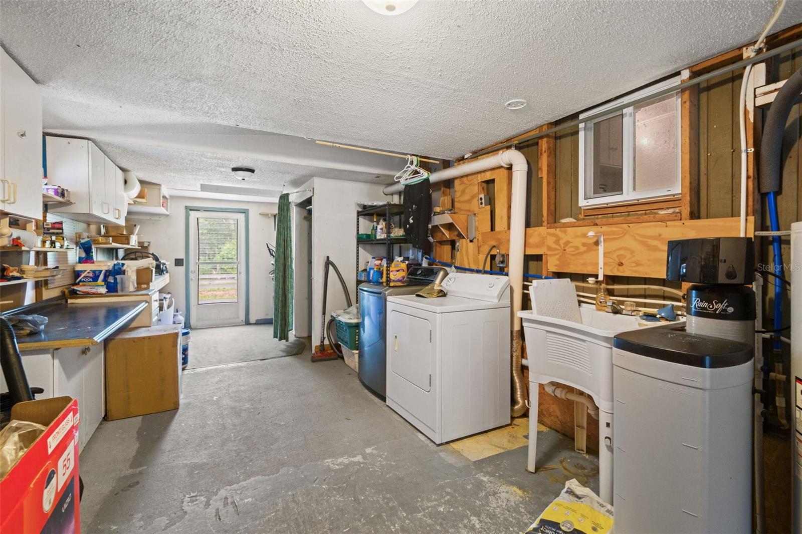 PINE GROVE SUB - Residential