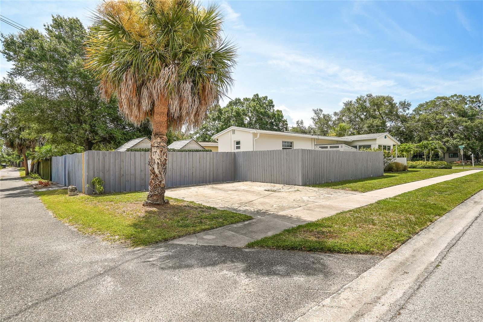SNELL SHORES - Residential