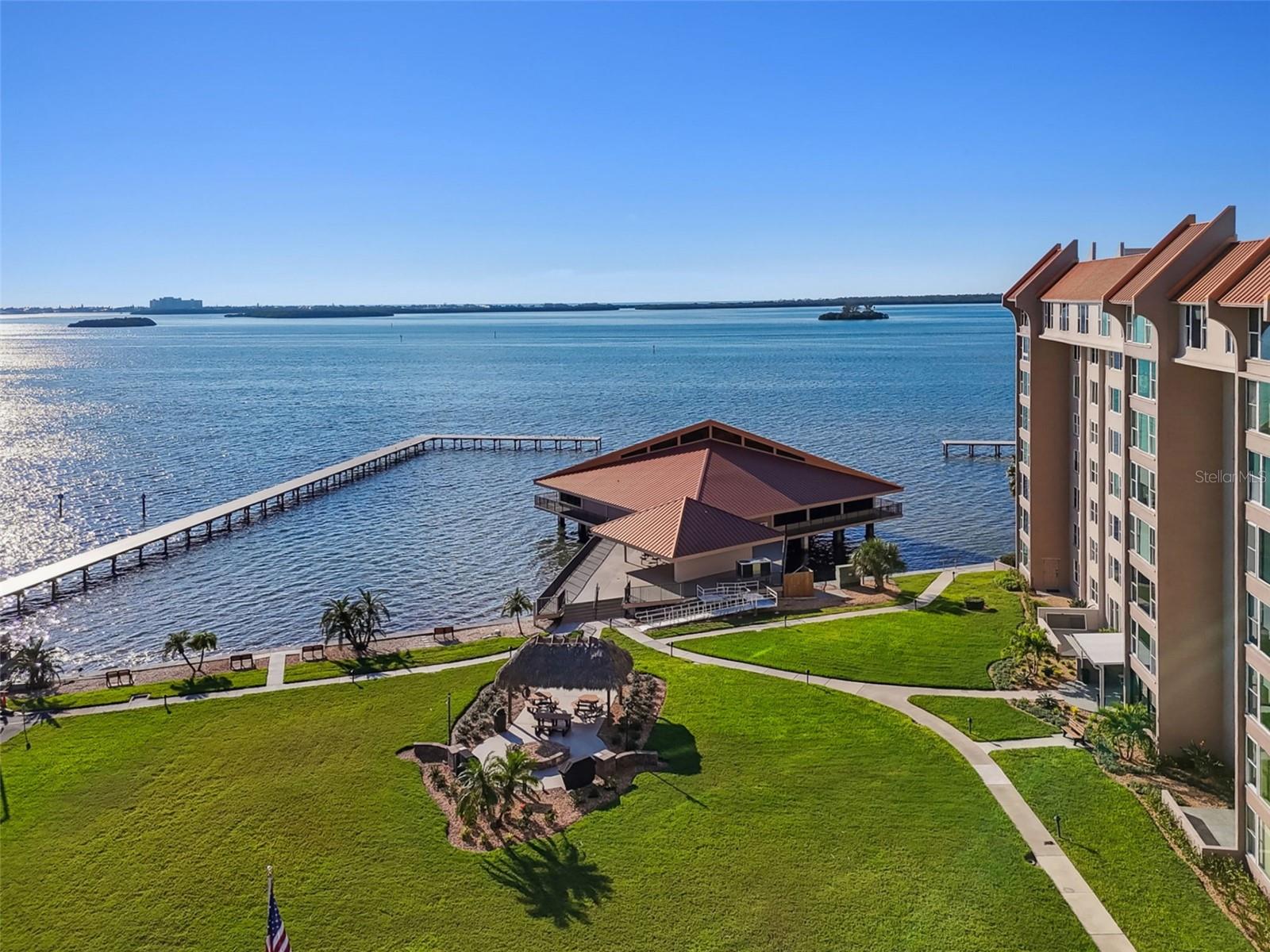 EDGEWATER ARMS 4TH CONDO - Residential