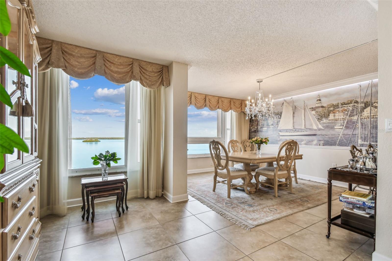 EDGEWATER ARMS 4TH CONDO - Residential