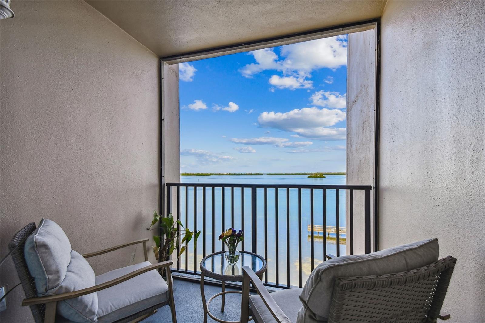 EDGEWATER ARMS 4TH CONDO - Residential