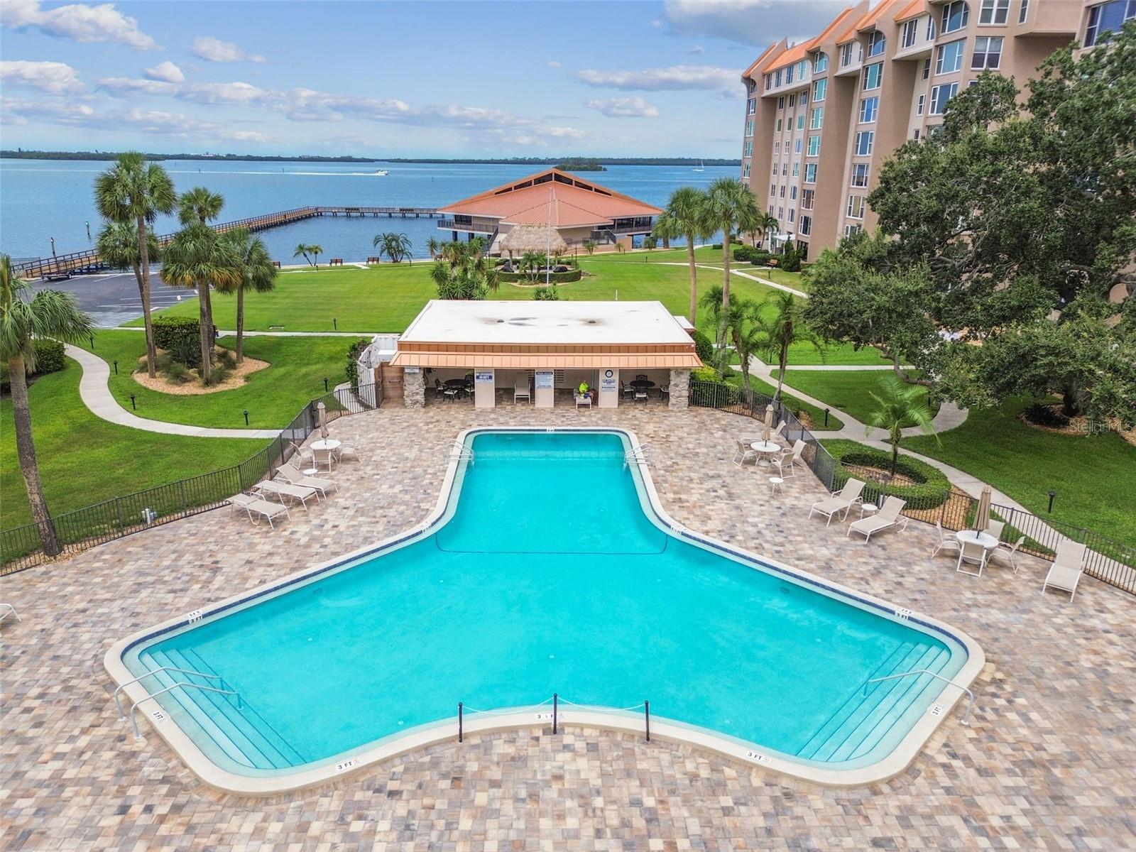 EDGEWATER ARMS 4TH CONDO - Residential