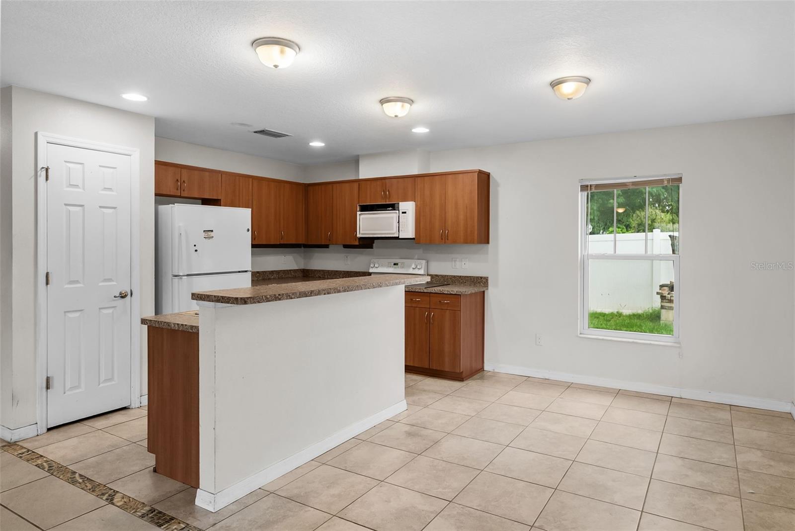UNI VILLE UNIT 1 - Residential