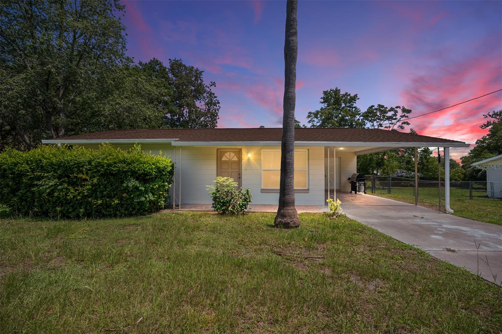 RAINBOW LAKES ESTATE - Residential