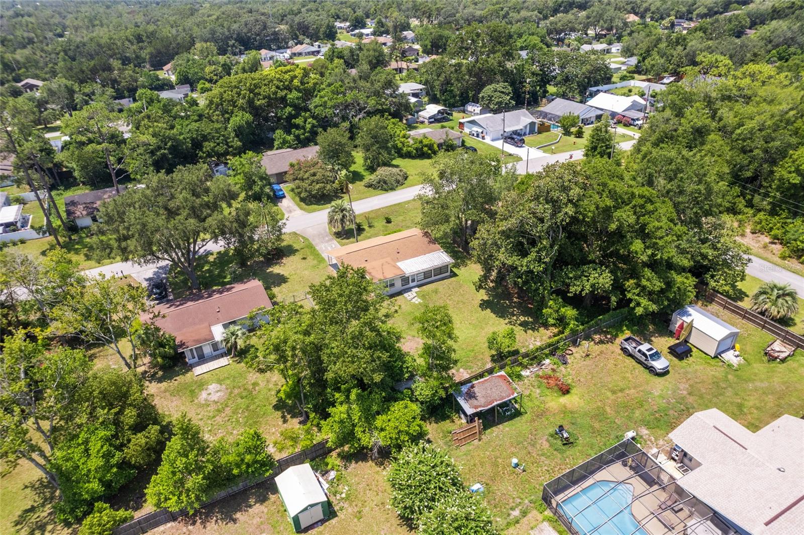 RAINBOW LAKES ESTATE - Residential