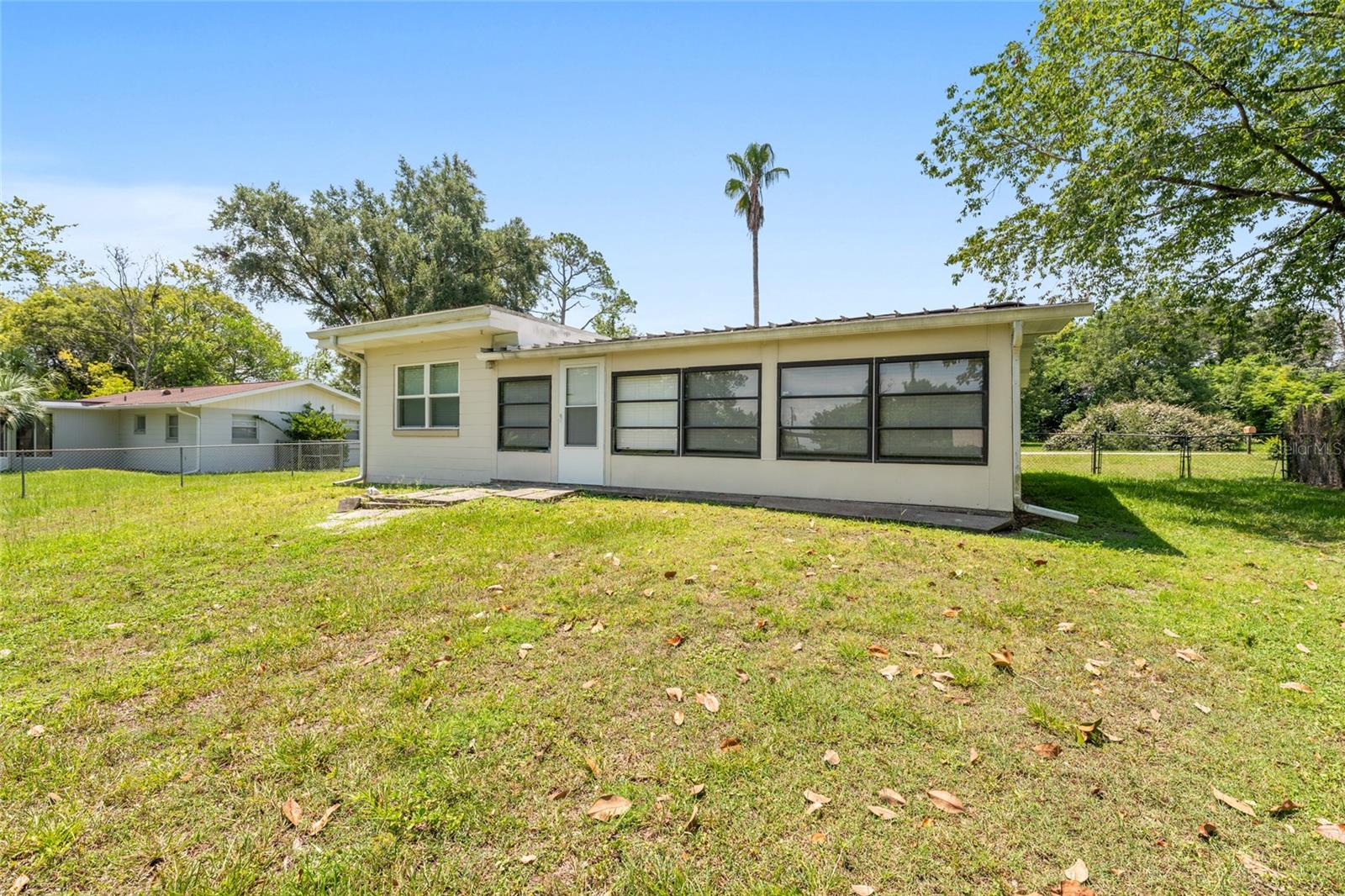 RAINBOW LAKES ESTATE - Residential