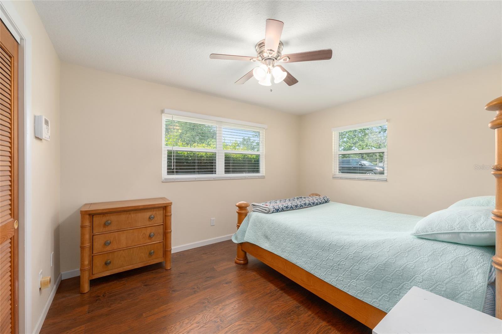 RAINBOW LAKES ESTATE - Residential