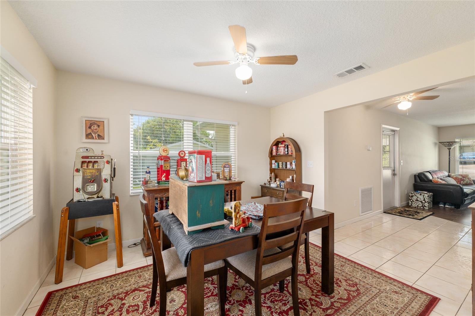 RAINBOW LAKES ESTATE - Residential