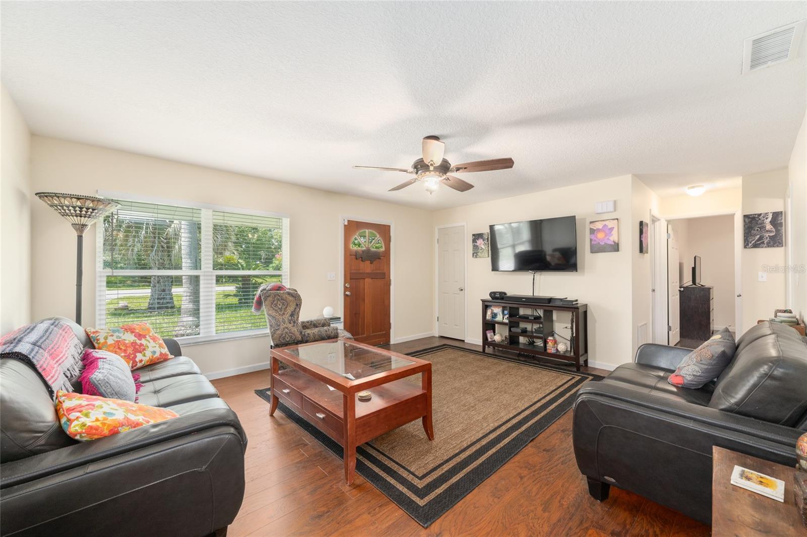 RAINBOW LAKES ESTATE - Residential