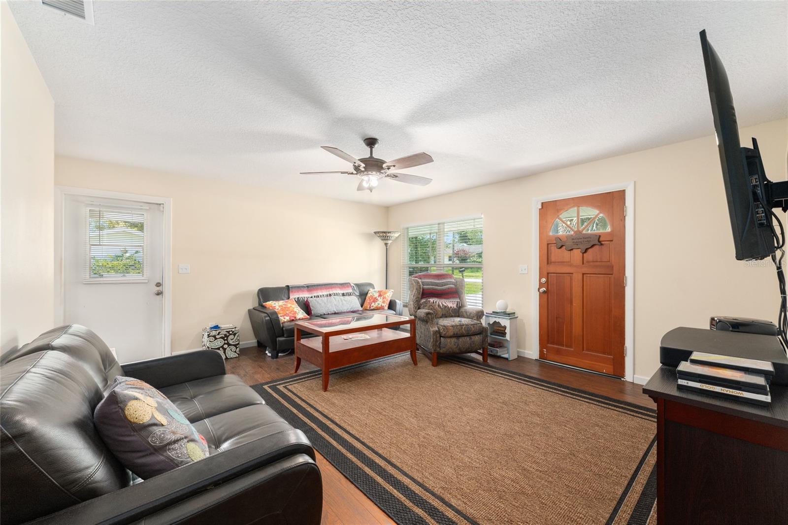 RAINBOW LAKES ESTATE - Residential