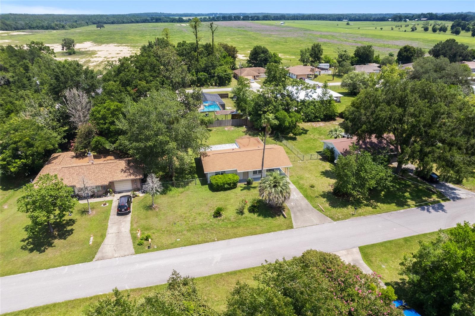 RAINBOW LAKES ESTATE - Residential