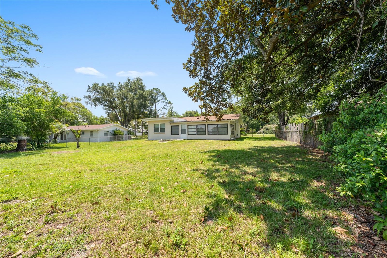 RAINBOW LAKES ESTATE - Residential