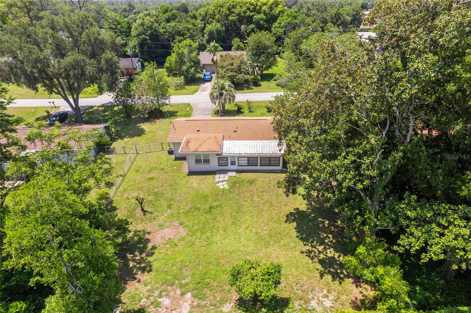 RAINBOW LAKES ESTATE - Residential