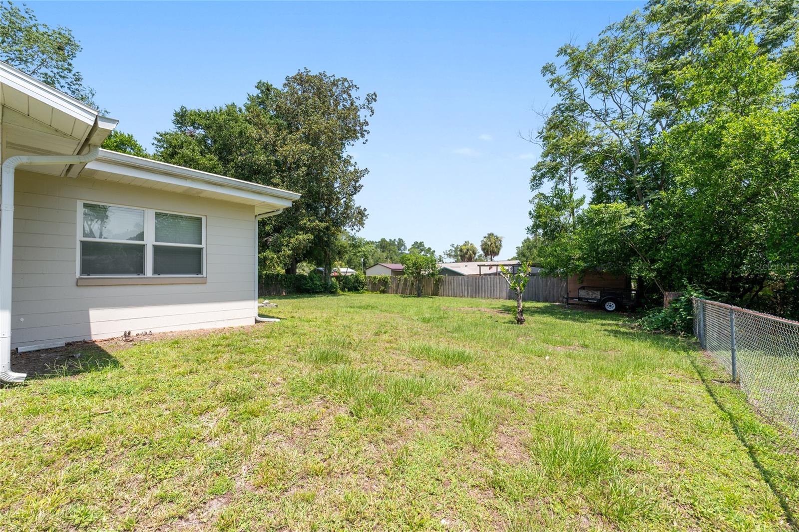RAINBOW LAKES ESTATE - Residential