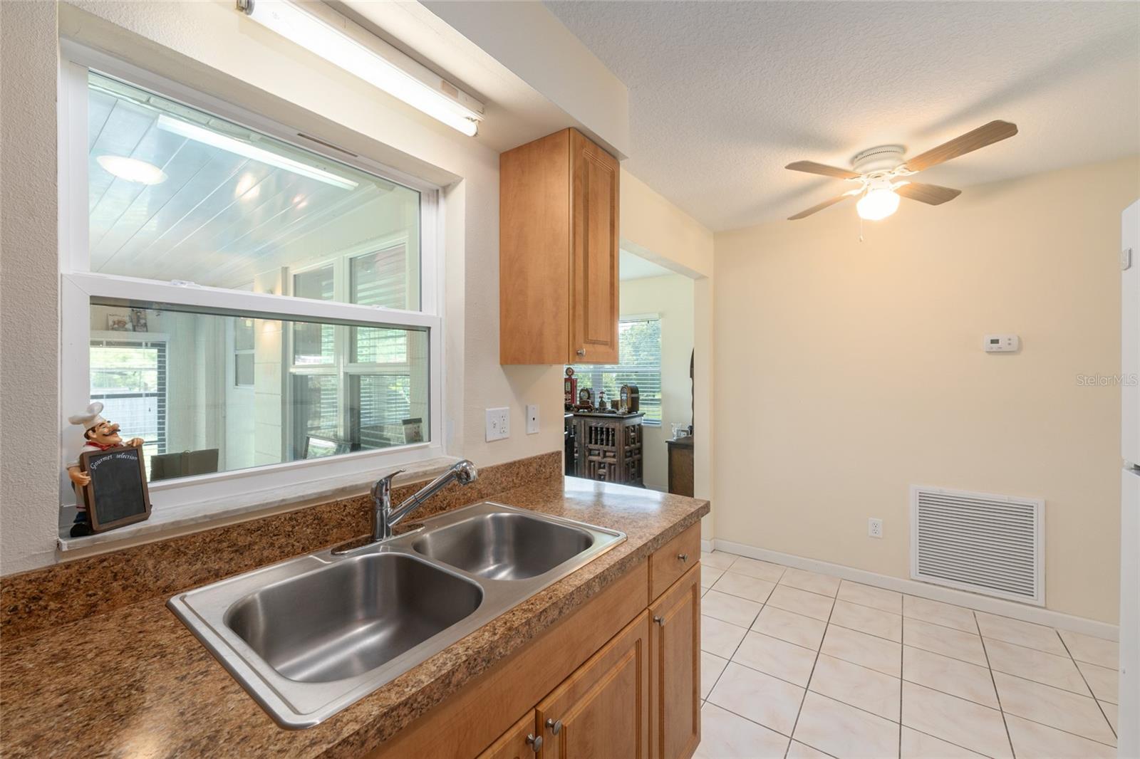 RAINBOW LAKES ESTATE - Residential