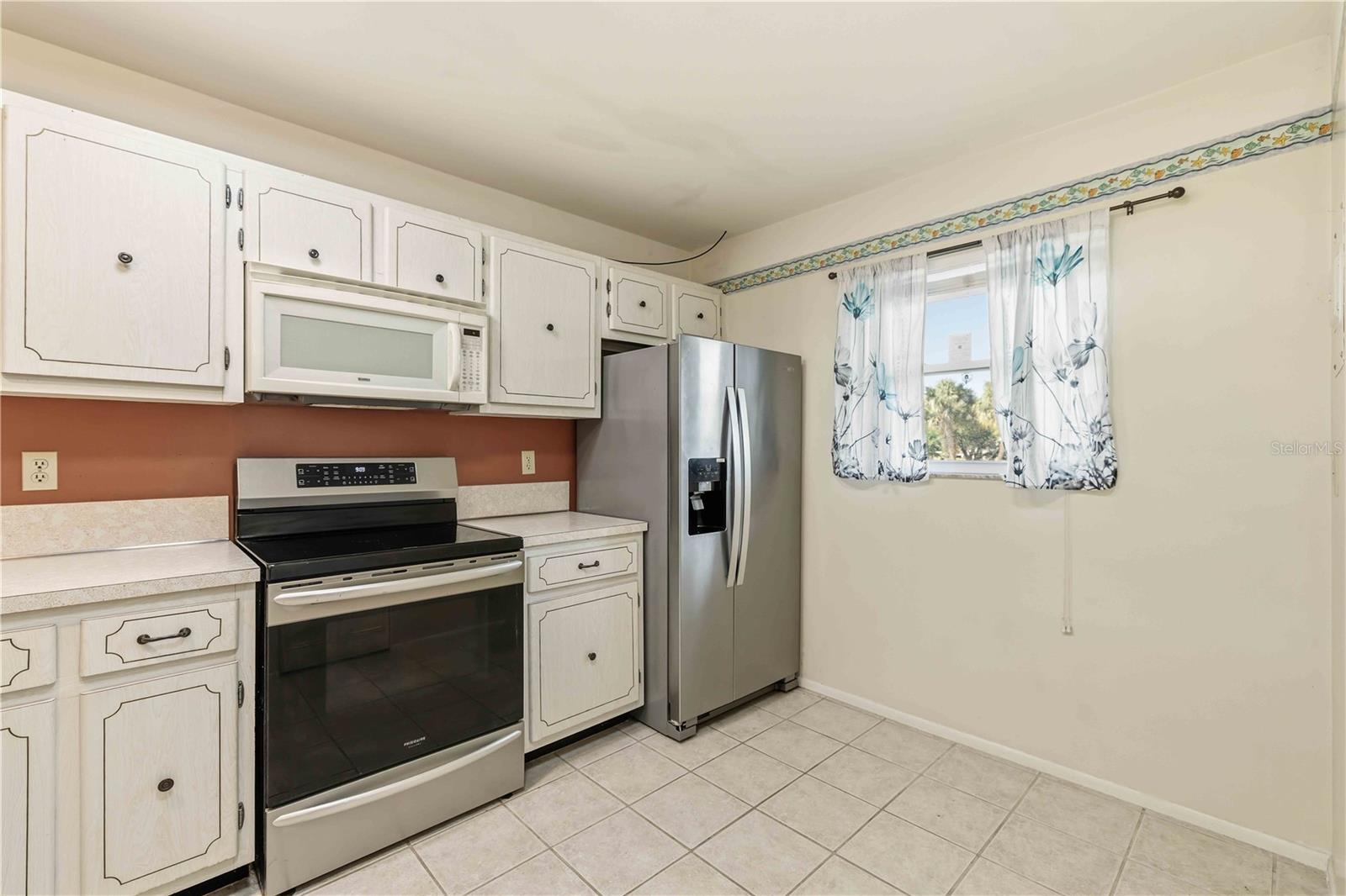 IRONWOOD TENTH CONDOMINIUM - Residential