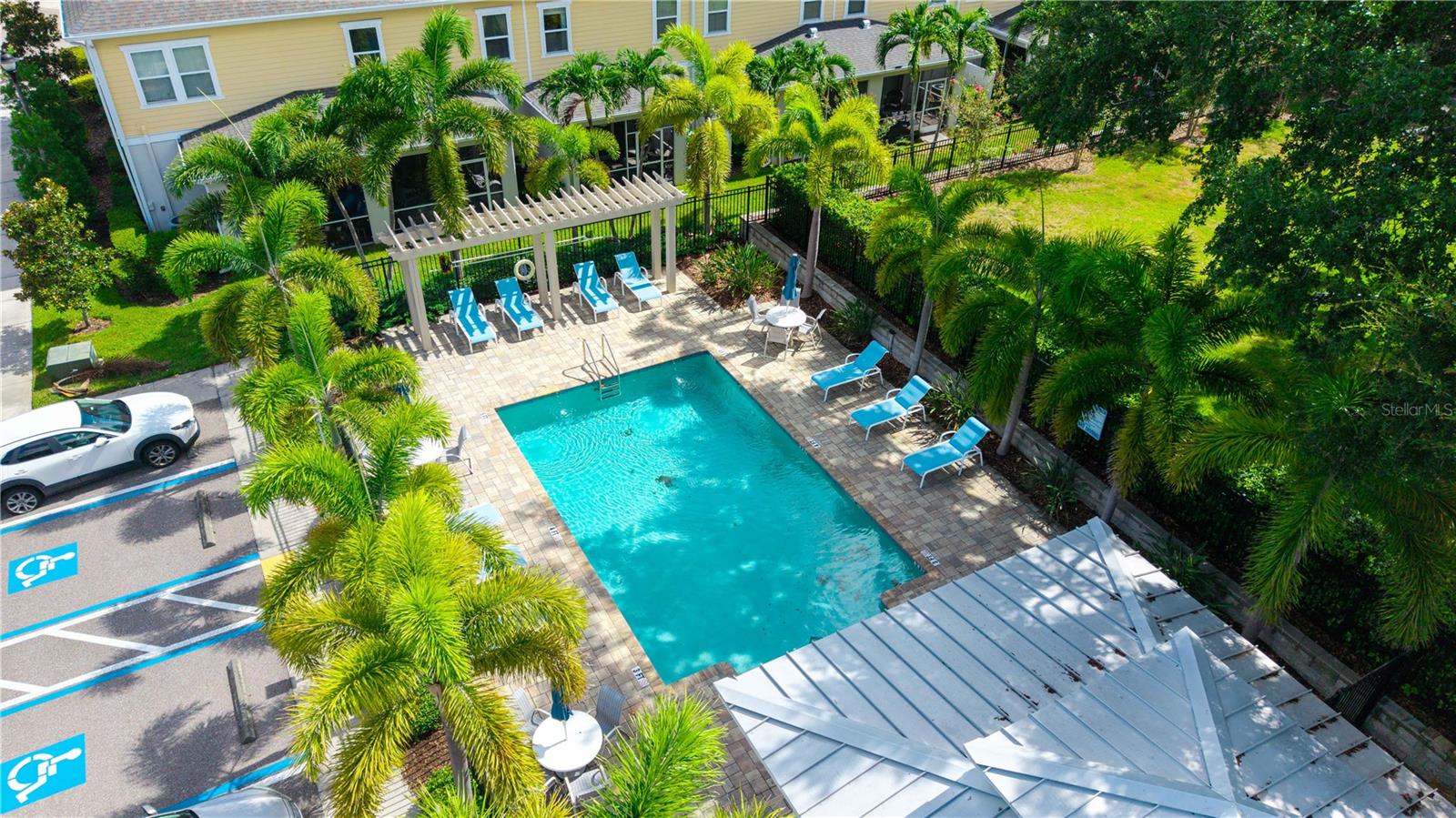 AQUA SOLIS - Residential