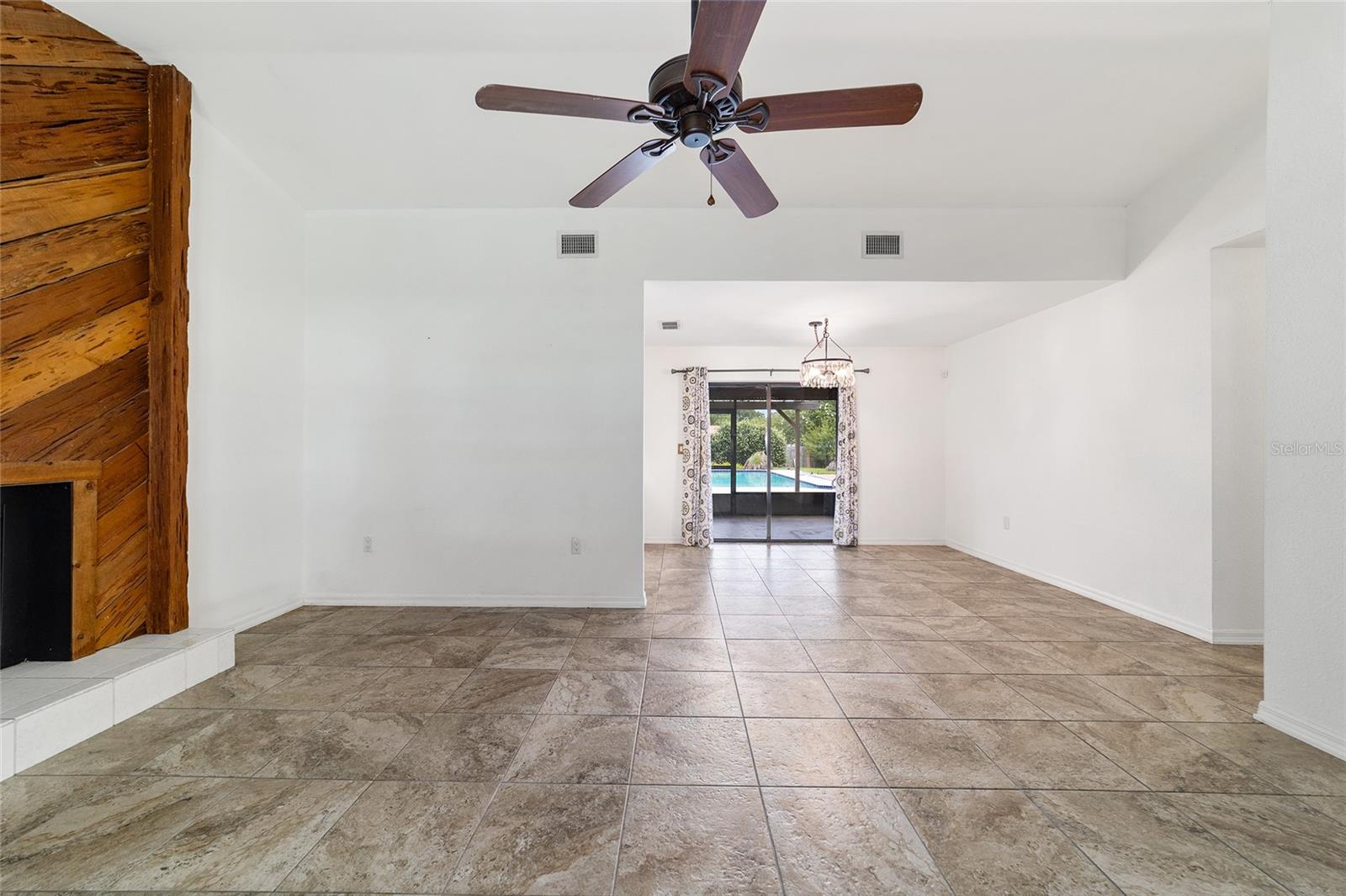 OCALA OAKS UN 02 - Residential