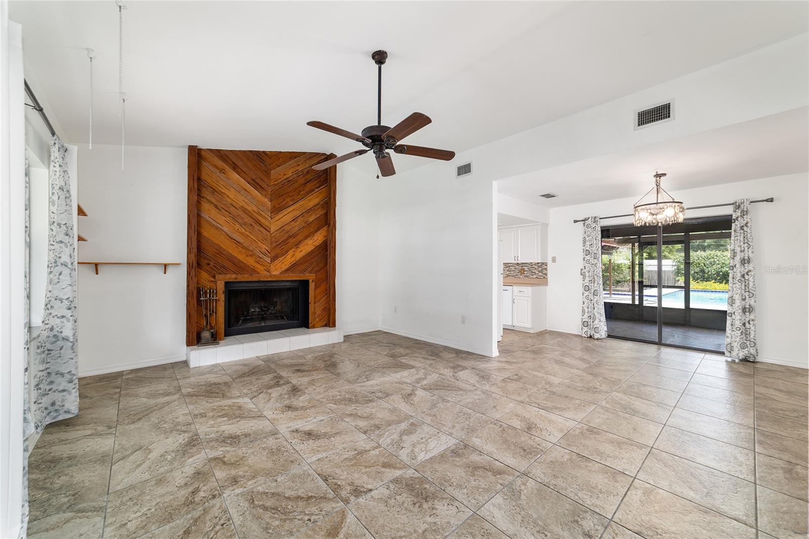 OCALA OAKS UN 02 - Residential