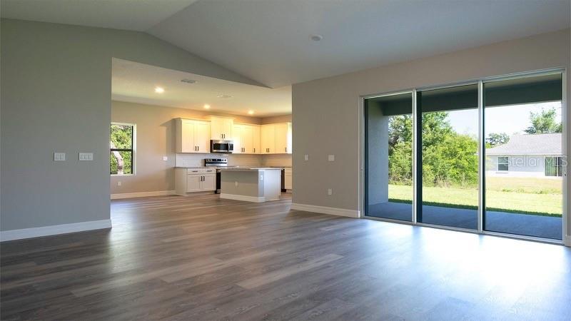 MARION OAKS UN 3 - Residential