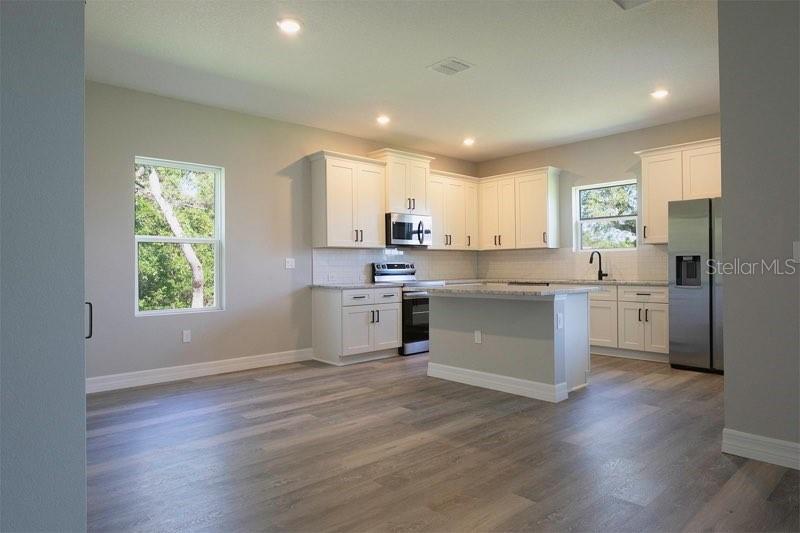 MARION OAKS UN 3 - Residential