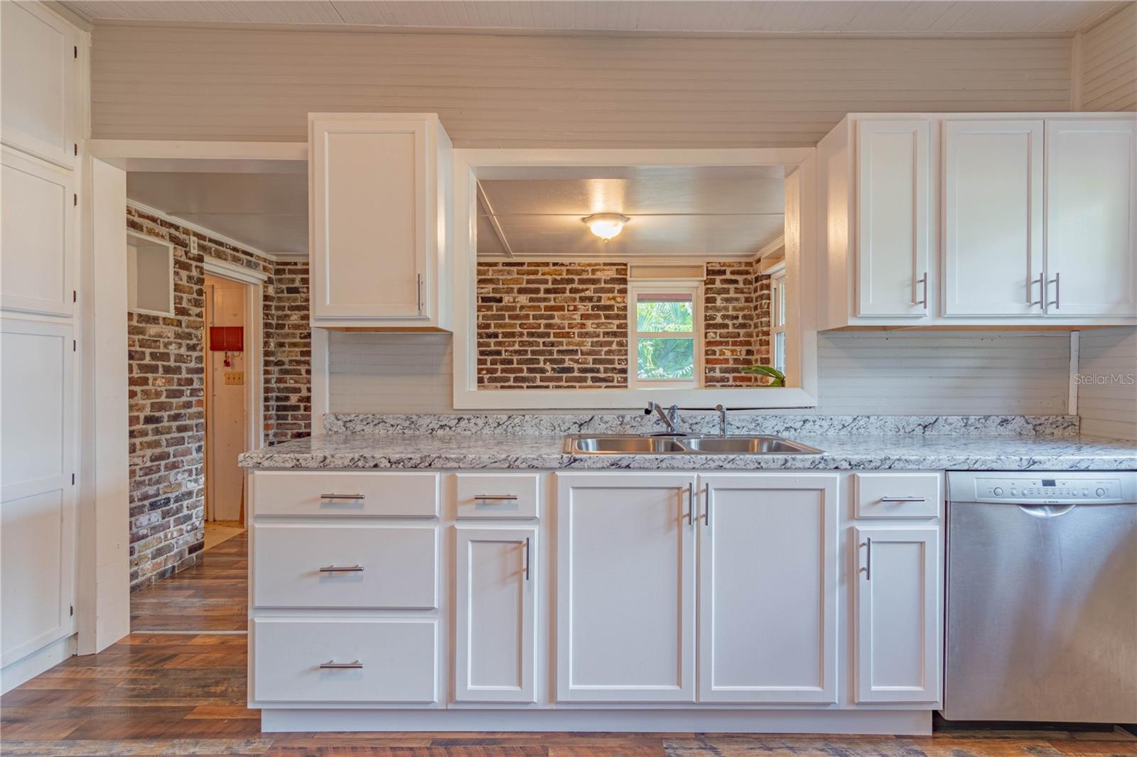HOLIDAY HAVEN - Residential