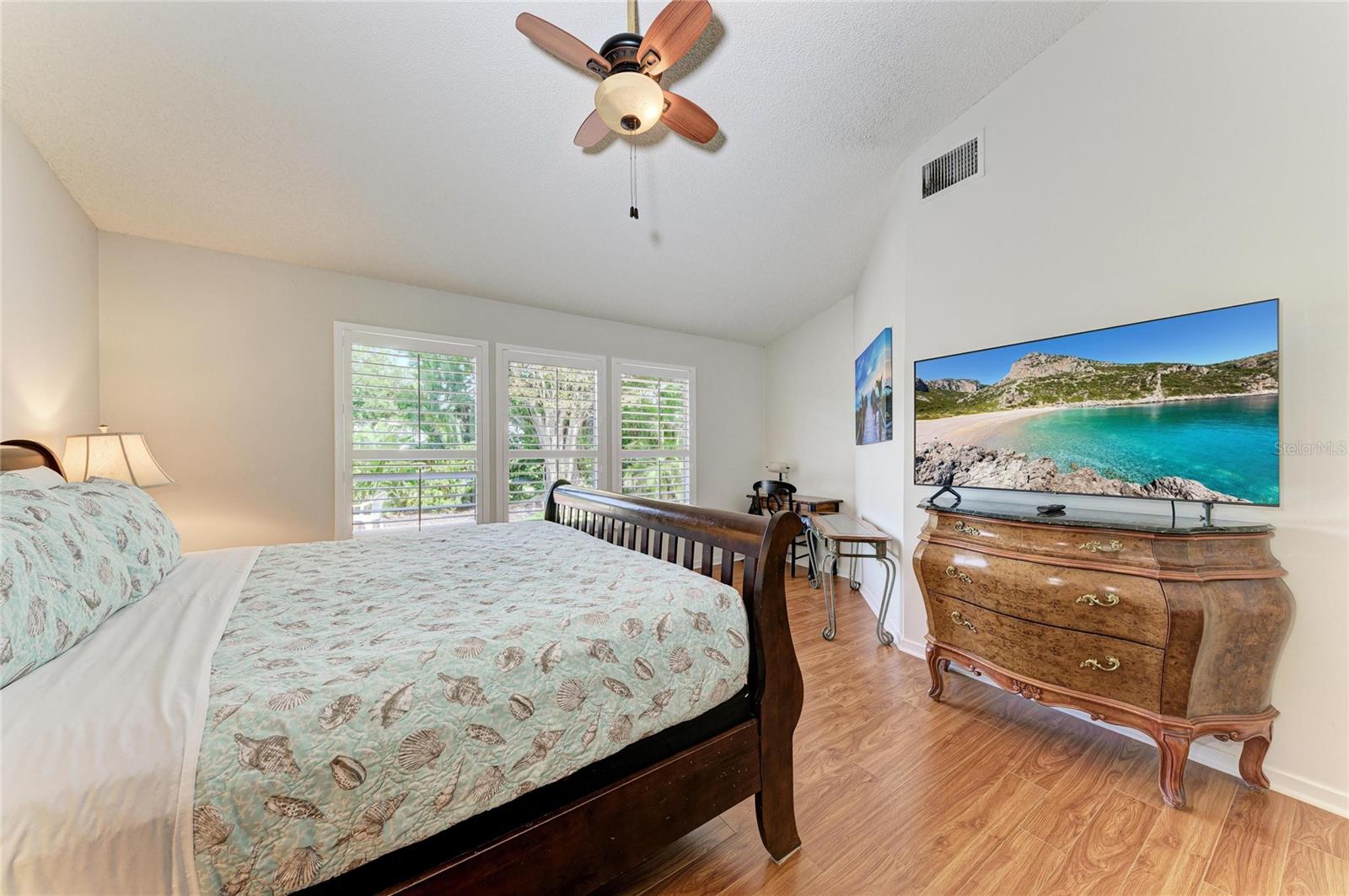 PINE MEADOW - Residential