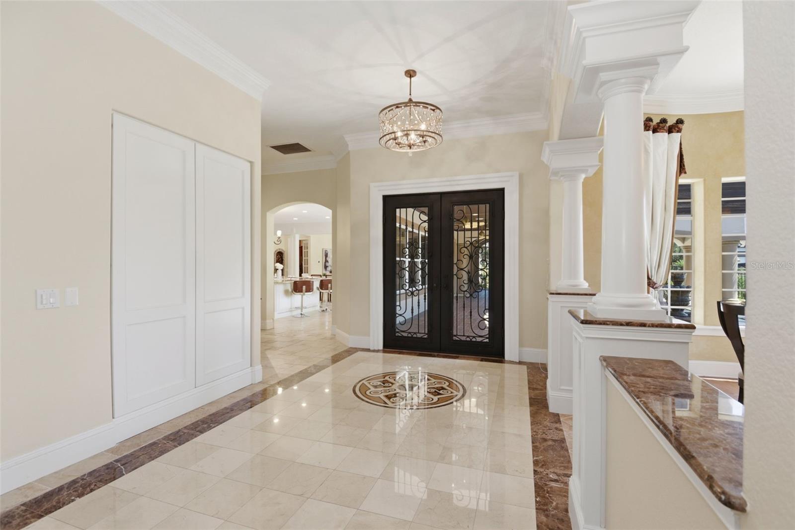 KEENES POINTE - Residential