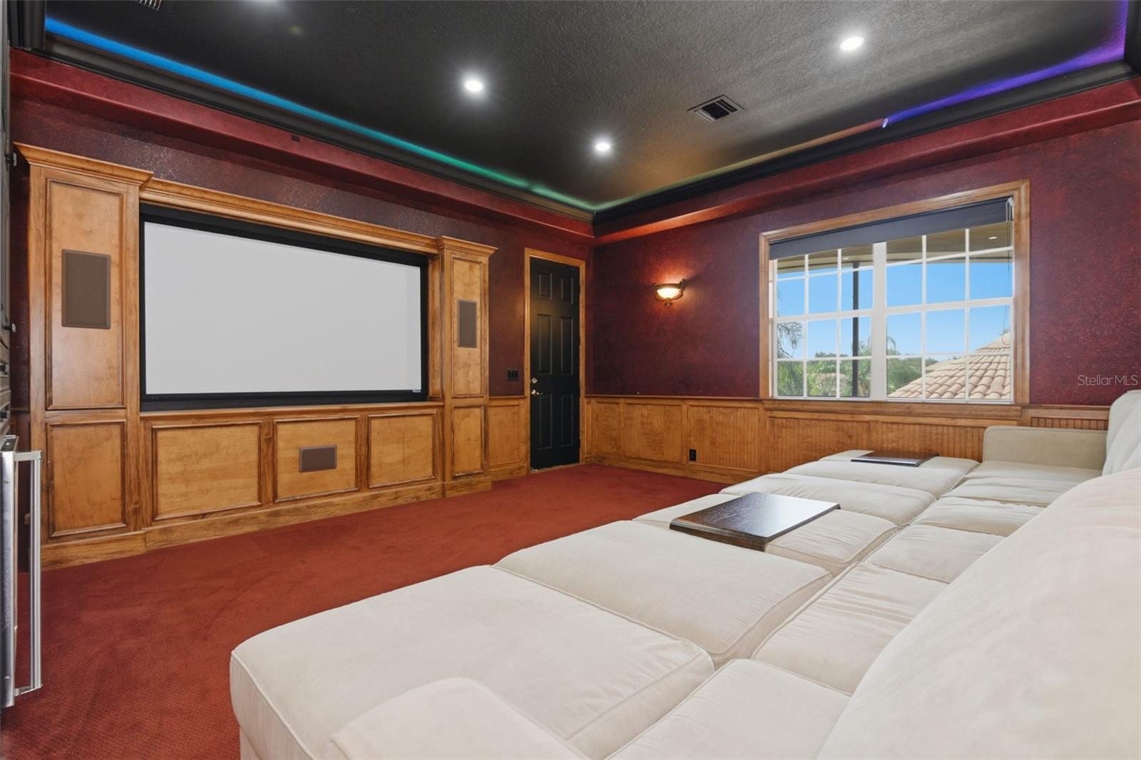 KEENES POINTE - Residential