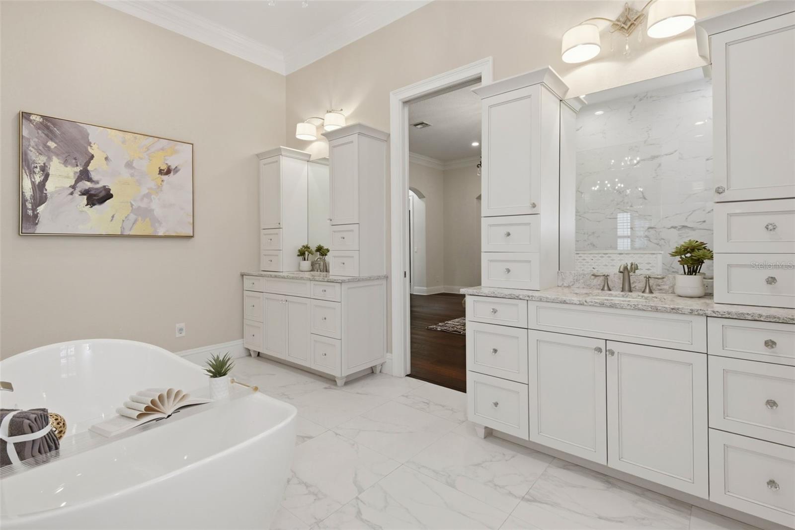 KEENES POINTE - Residential
