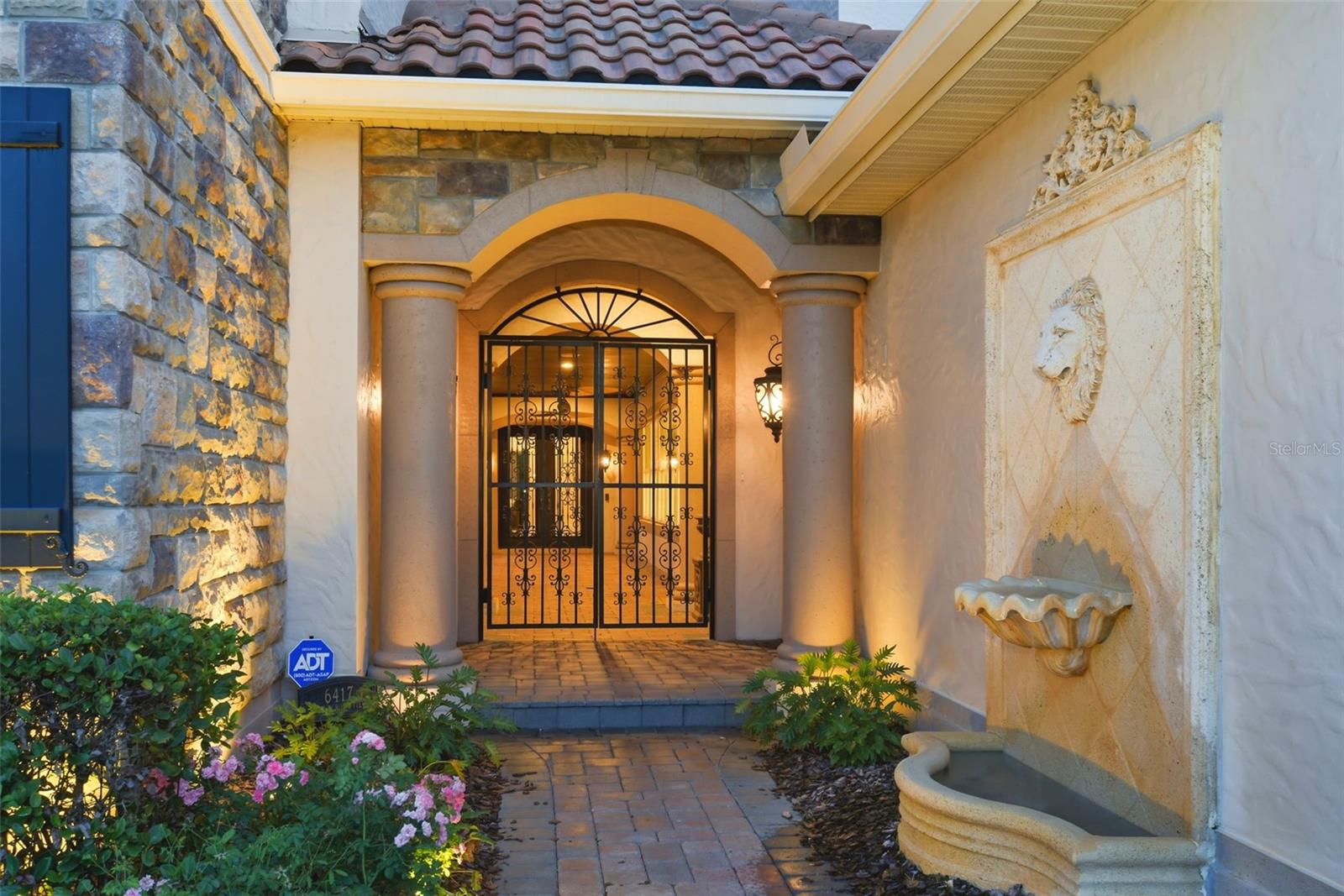 KEENES POINTE - Residential