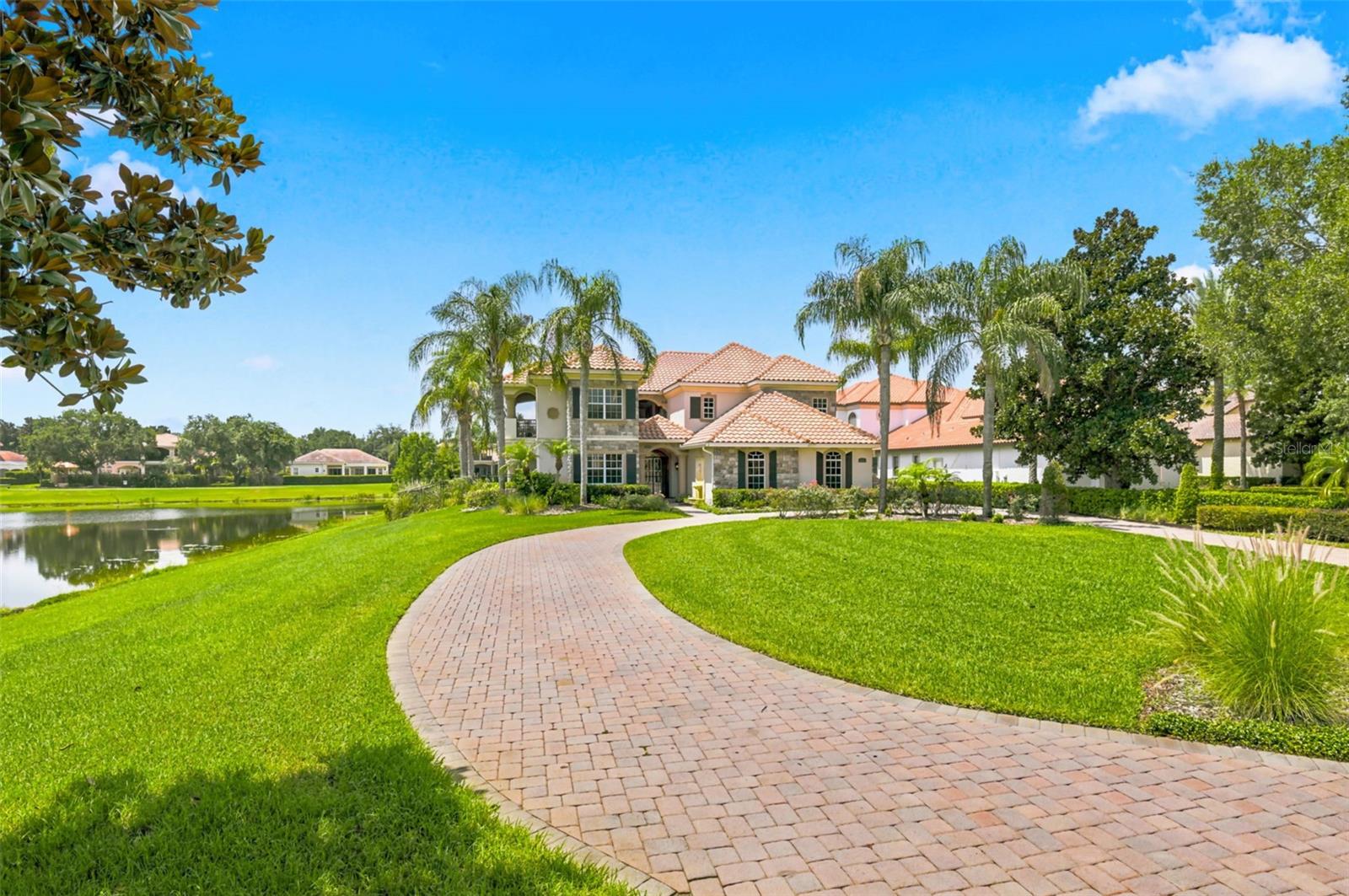 KEENES POINTE - Residential