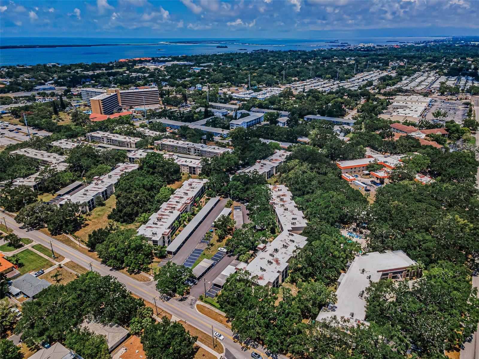 PATRICIAN OAKS - Residential