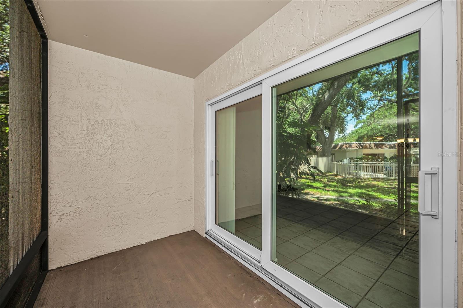 PATRICIAN OAKS - Residential