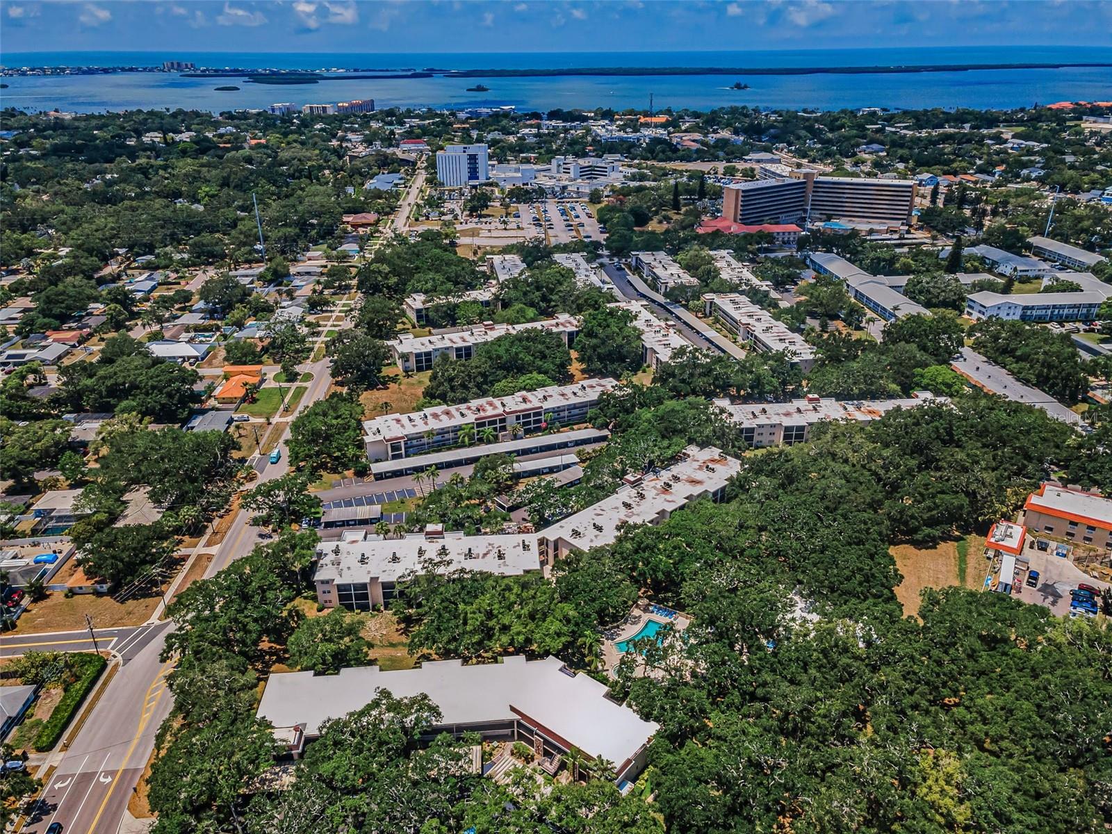 PATRICIAN OAKS - Residential